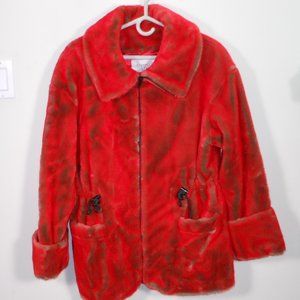 Women's coat, Elegant Design Canada